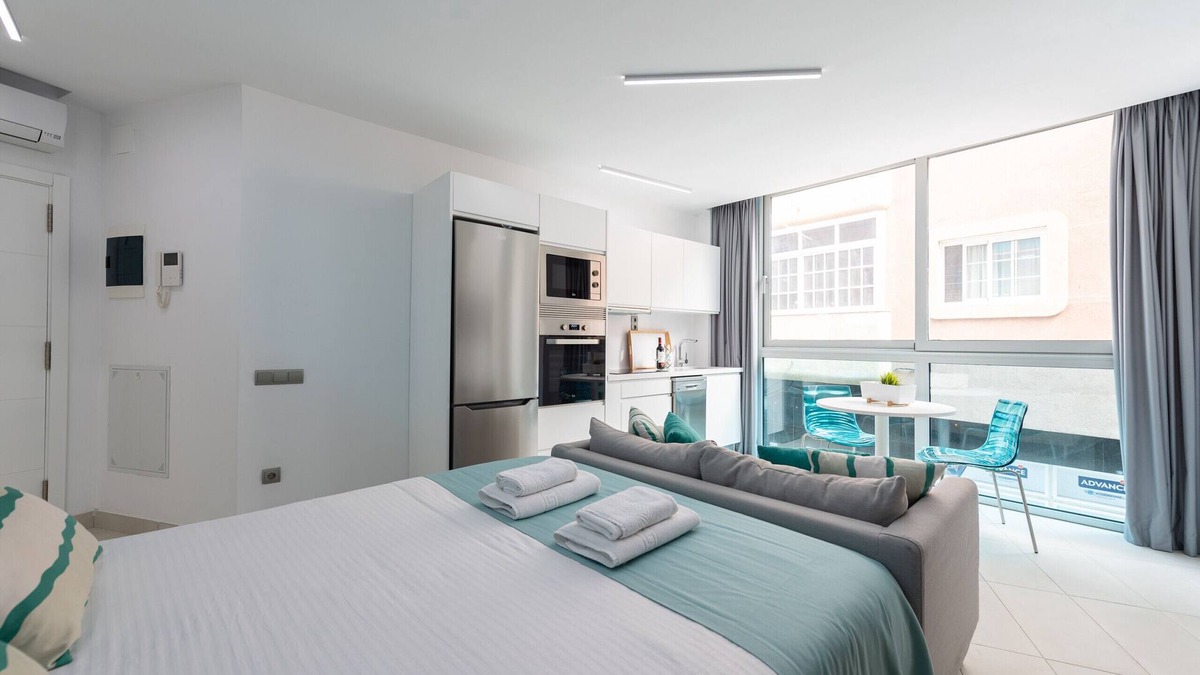 Las Palmas de Gran Canaria Apartment | Edison Building 304 By CanariasGetaway