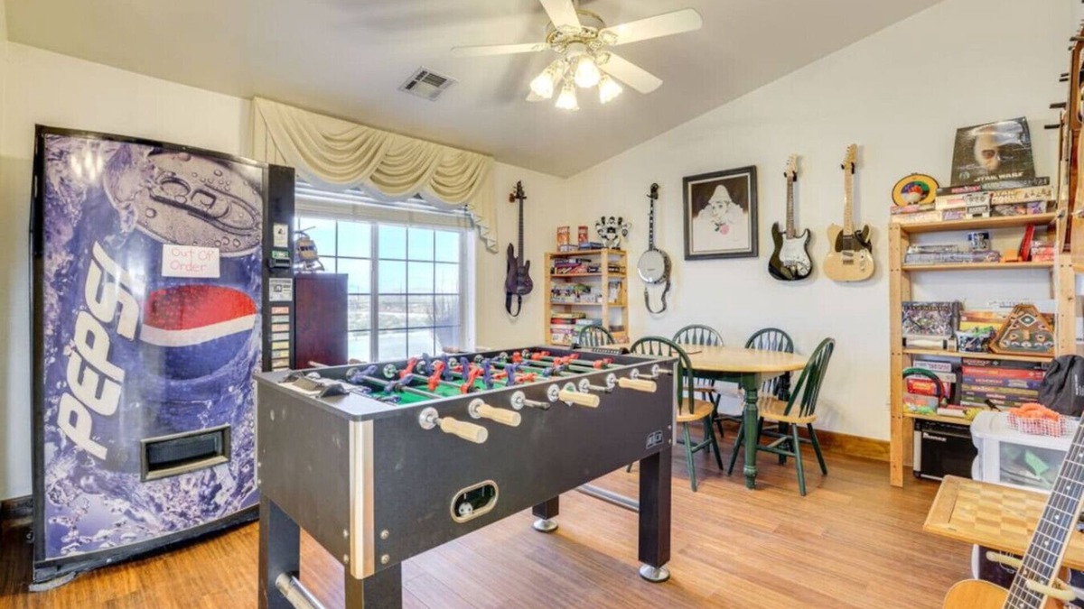 Pahrump Apartment | Edit P21070 - Katie Ln @ Pahrump