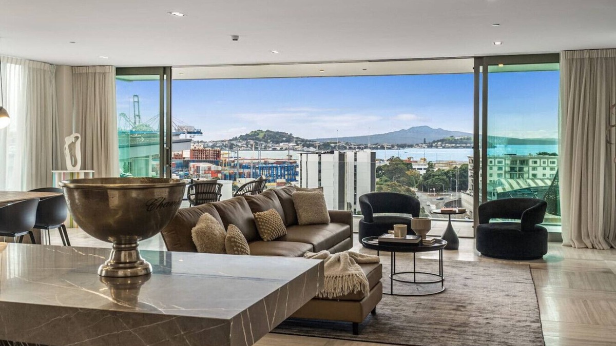 Parnell Apartment | Edition Penthouse | Breathtaking Views | 6 Carpark