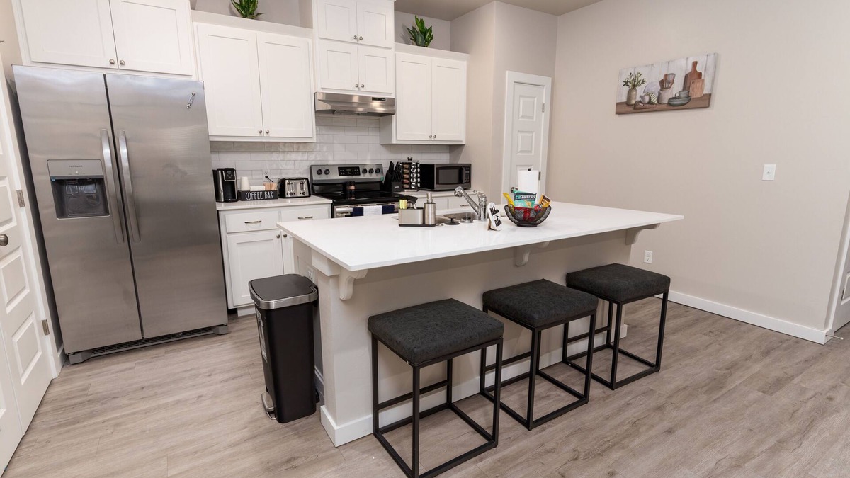 Edmond House | Edmond Oasis: Luxury Retreat w/Massage Chair and Infinity Game Table