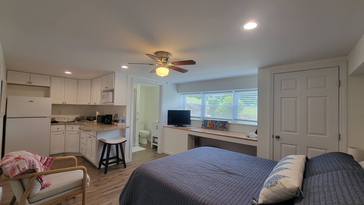 Waterford Apartment | Efficiency on Jordan's Cove.