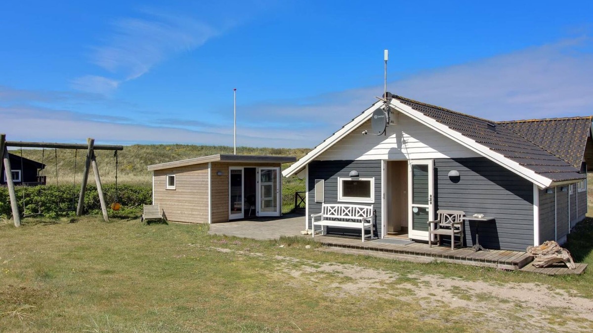 Trans House | "Egidia" - 50m from the sea by Interhome