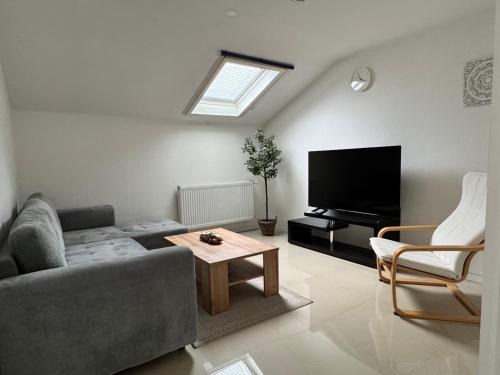 Sandhausen Apartment | Eigentumswohnung in direkter Waldrandlage von Sandhausen - keine Handwerkerunterkunft!