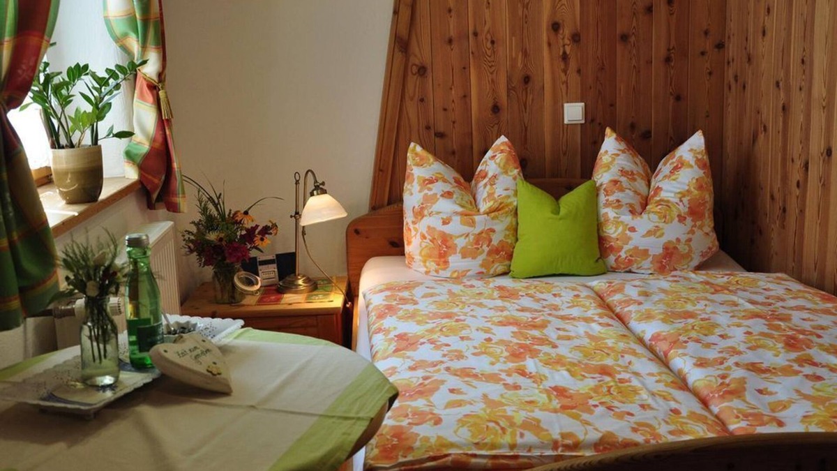 Loipersdorf bei Fuerstenfeld Bed & Breakfast | Einzelzimmer - Pension Gmiatliche Stub'm Loipersdorf