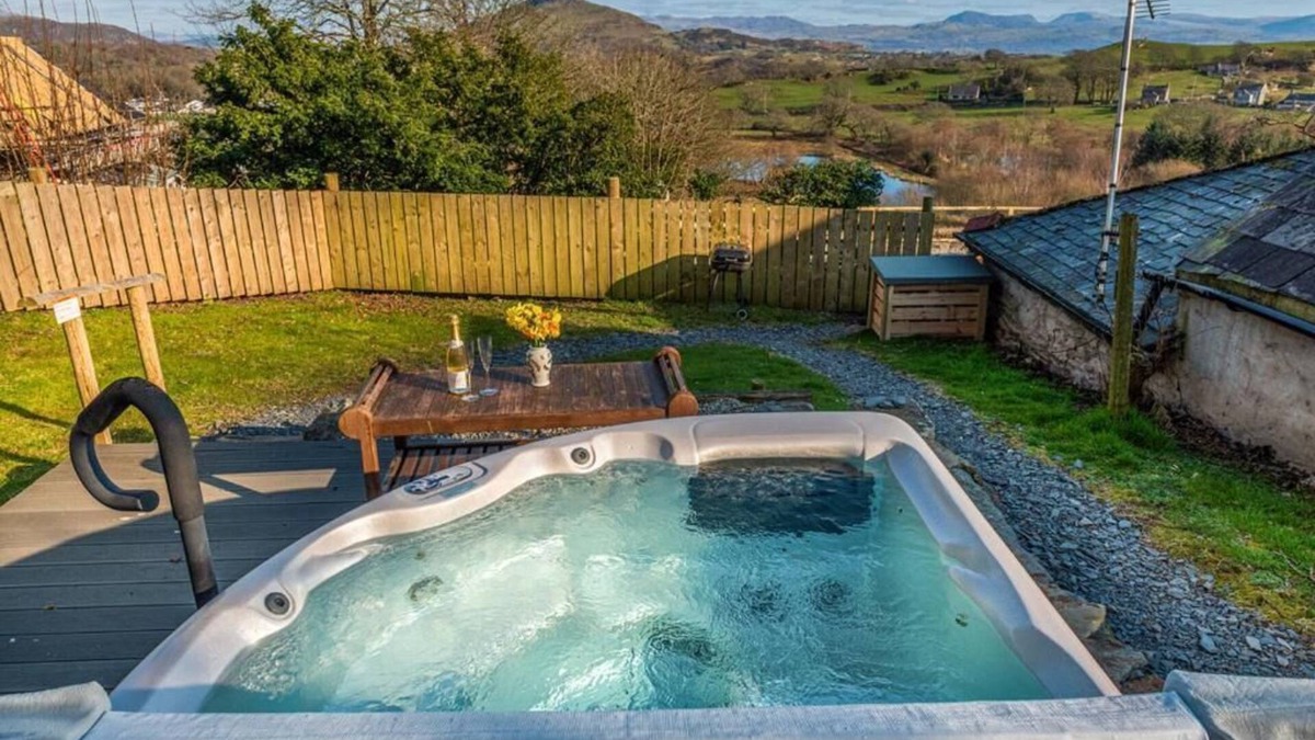 Pentrefelin House | Eisteddfa Country House and Cottages