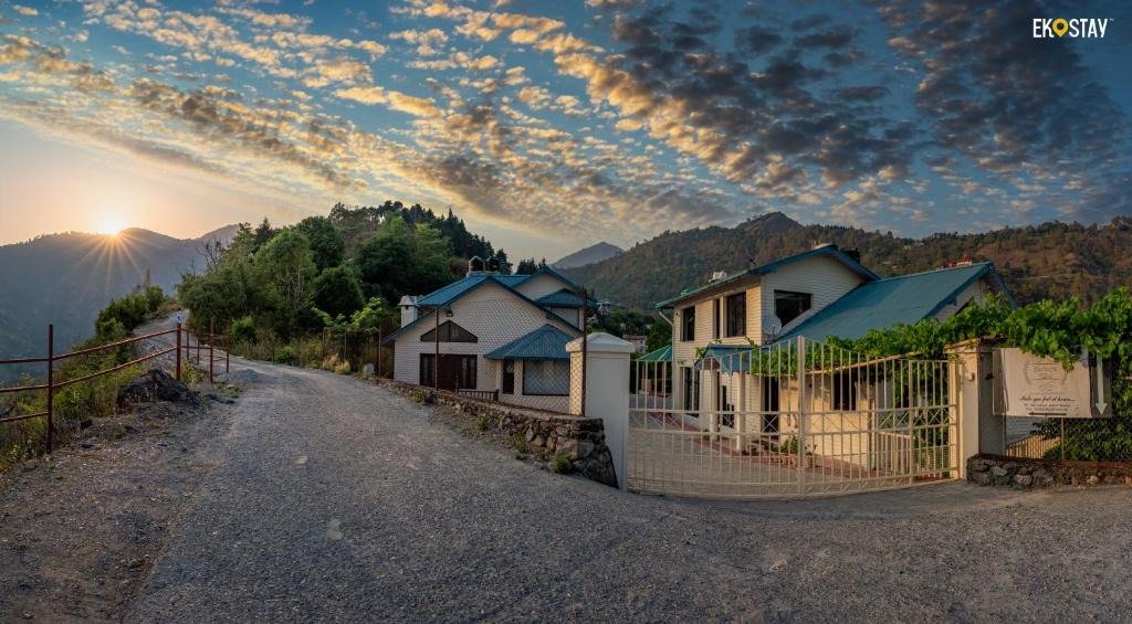 Nainital Villa | EKO STAY - Stark Villa