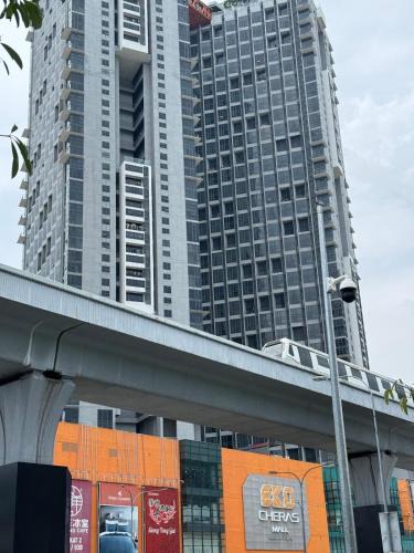 Taman Mutiara Apartment | Ekocheras Residence Premium Suites by Roomsy
