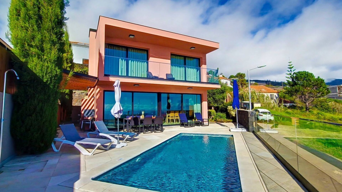 Prazeres House | Elísio do Mar by LovelyStay