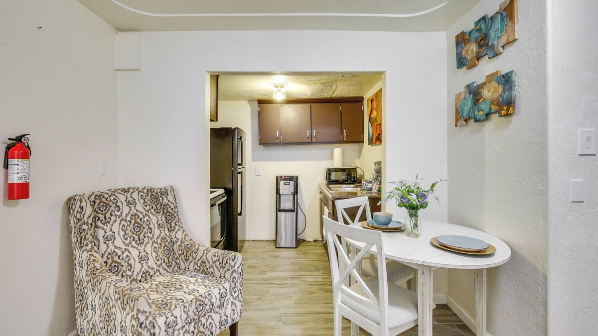 El Centro House | El Centro Retreat Near Local Parks & Golf Courses
