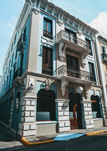 San Francisco Hotel | EL Colonial Open Bar Adults Only