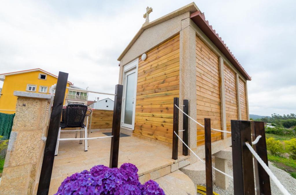 Mazaricos House | El horreo by Camino de Finisterre