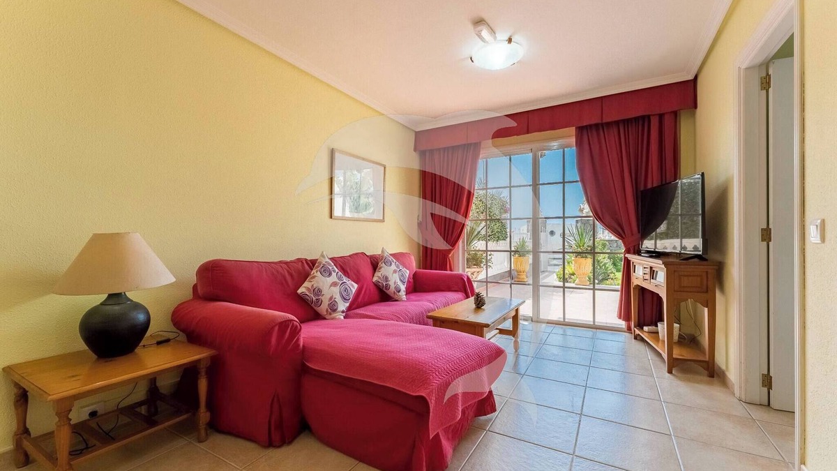 Arenas del Mar Apartment | El Médano Apartment with Pool and Garden Views