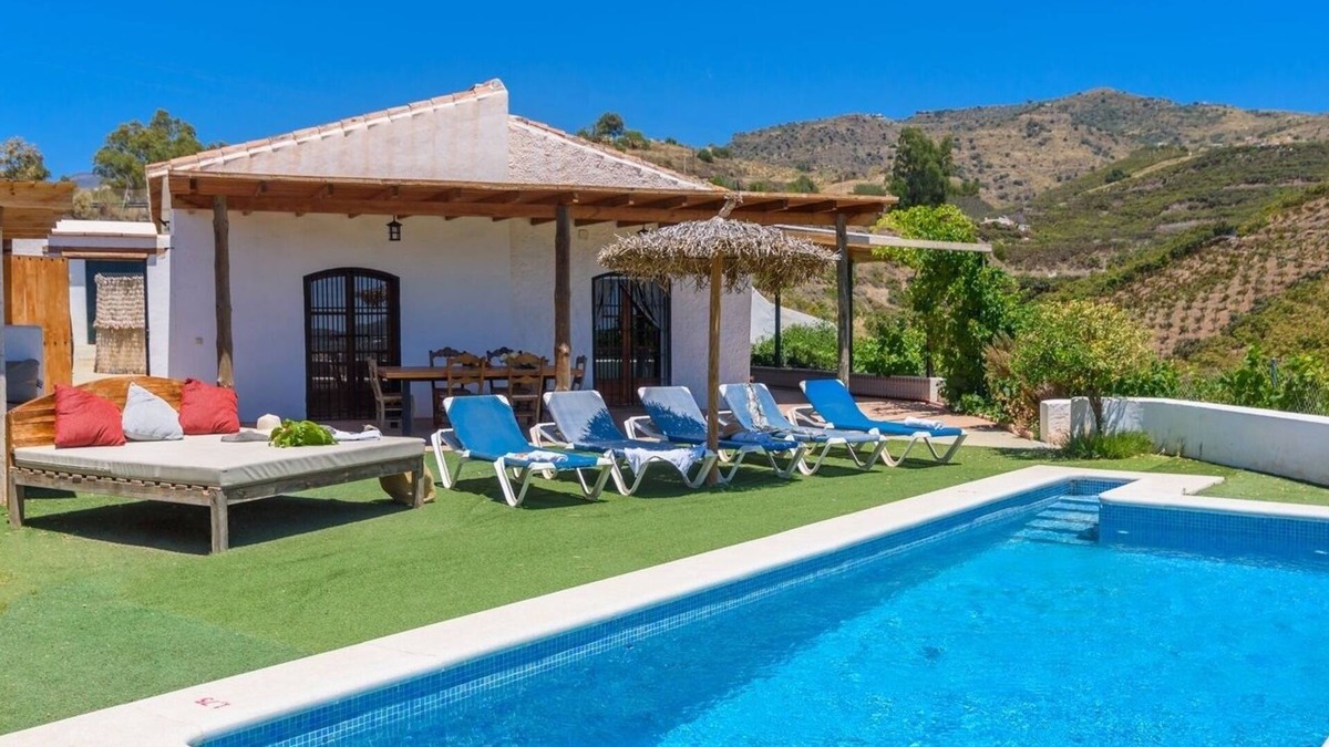 Trapiche Villa | El Mirador de Isabel Vélez-Málaga by Ruralidays