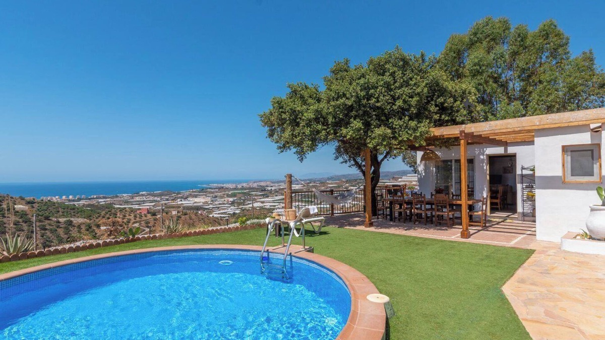 Algarrobo Villa | El Mirador de los Sueños Algarrobo by Ruralidays