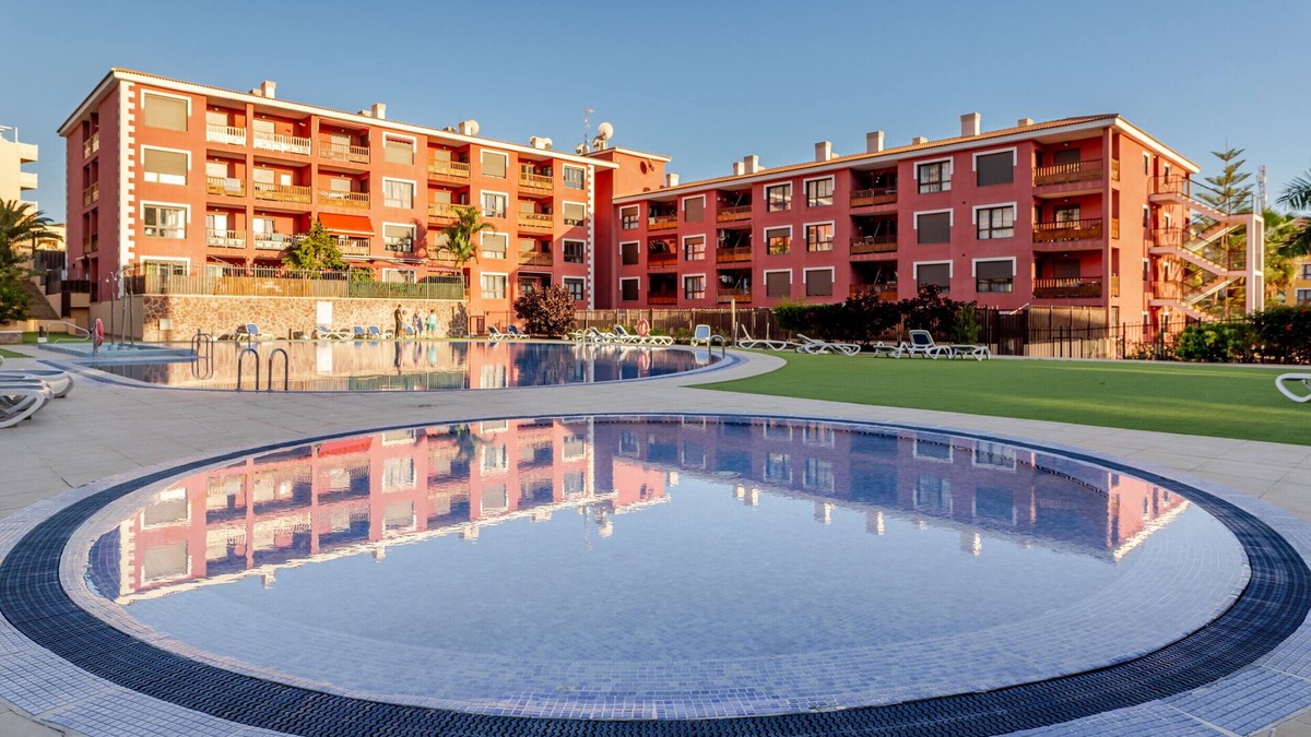 Palm-Mar Apartment | El Mocan Deluxe House - Padel, Pool & Terrace
