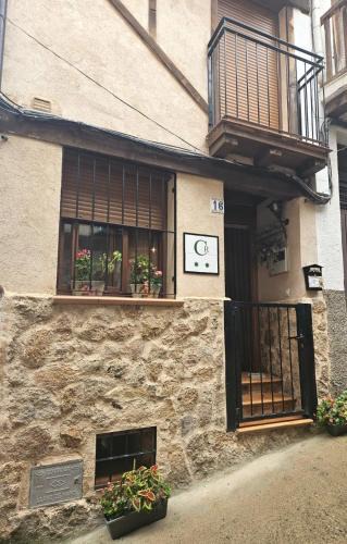 Casas del Castanar House | El Nido, Casa Rural