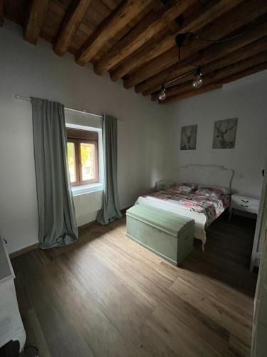 Castronuevo de Esgueva House | El Páramo