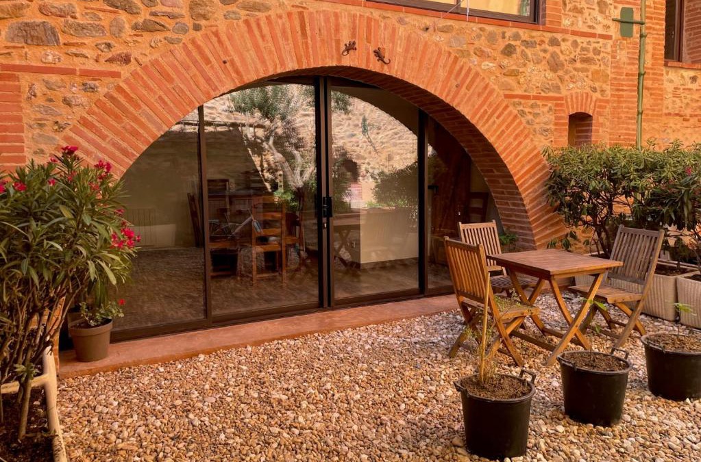 Montauriol Apartment | El pati català