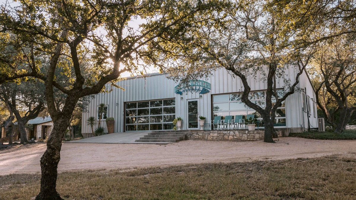 Dripping Springs House | El Pescador House - Asante Lodging & Events