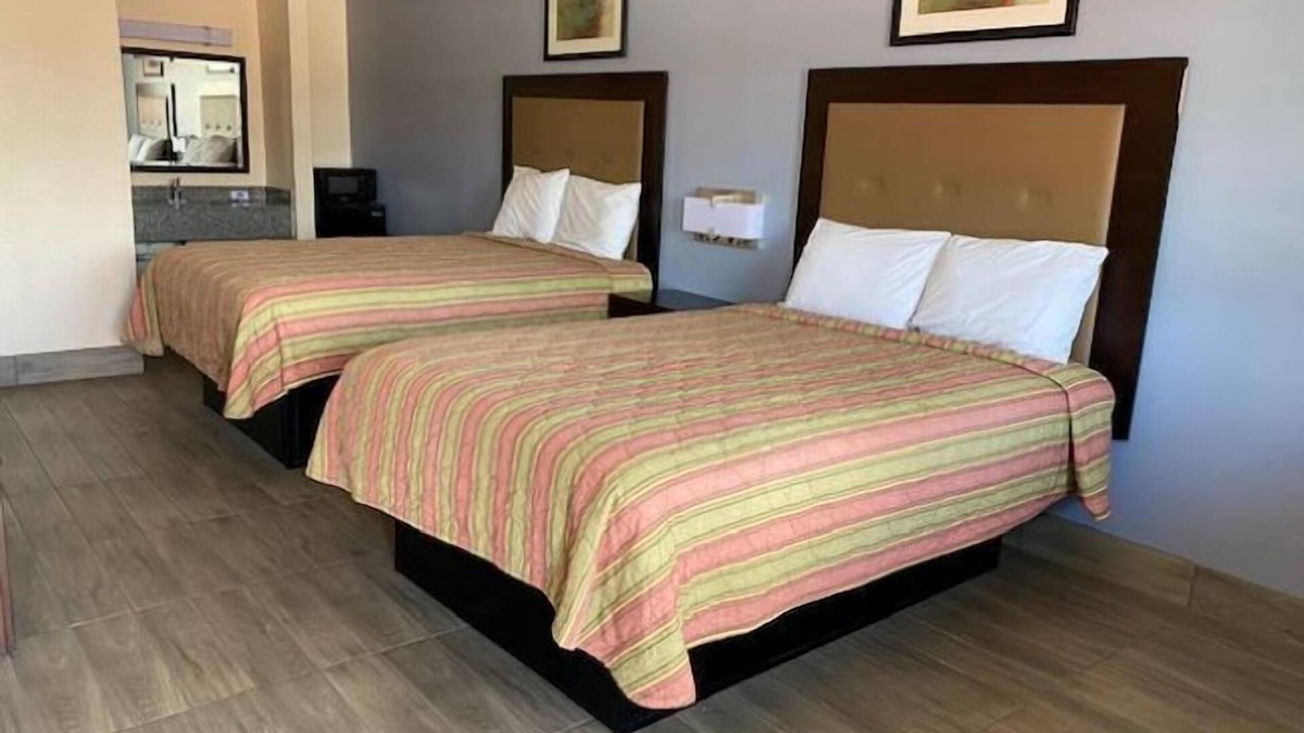 Southside Hotel | El Tejas Motel