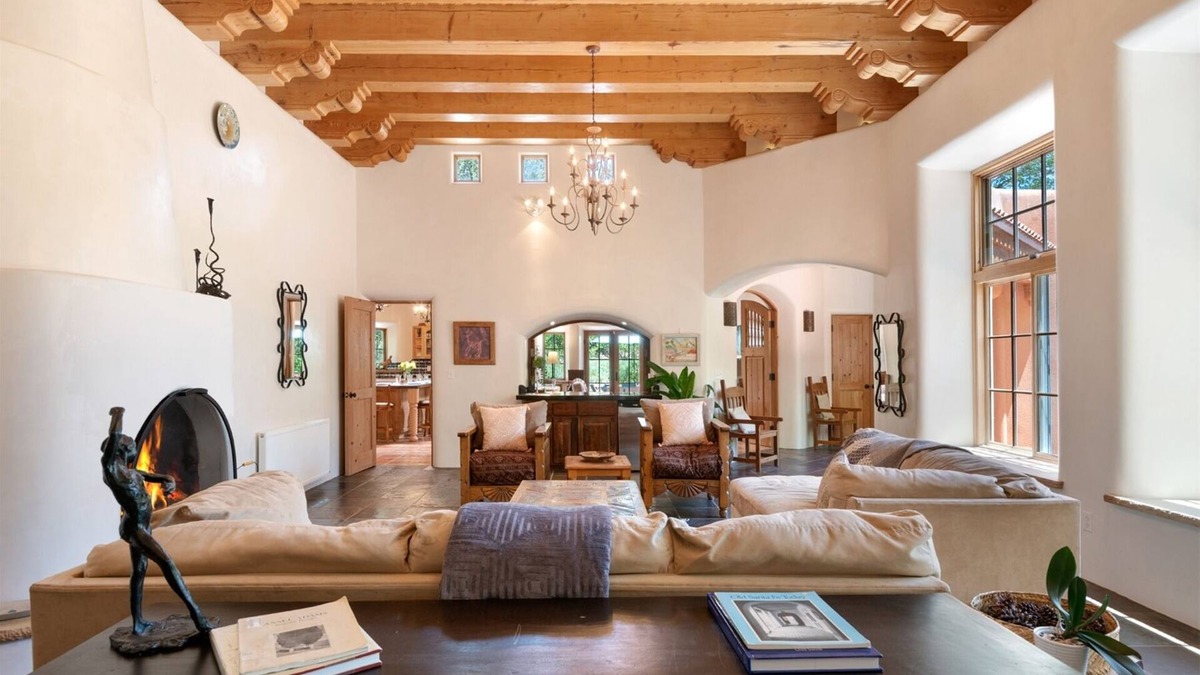 Tesuque House | El Torreon - Luxury Home, Serene Surroundings