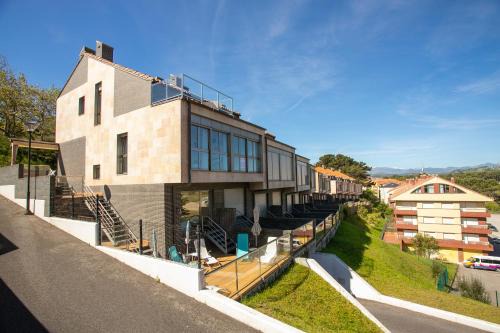 San Vicente de la Barquera House | EL VELERO DE CANTABRIA