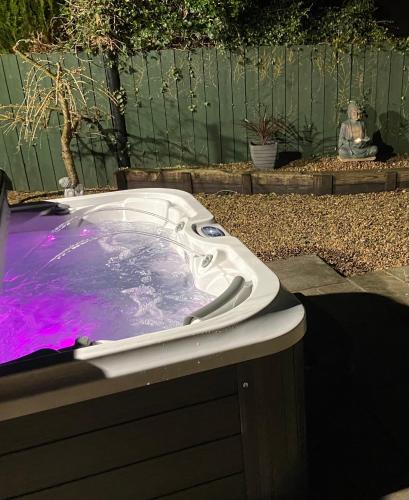 Wilberfoss Apartment | Elckys HOT TUB Holiday Lodge York