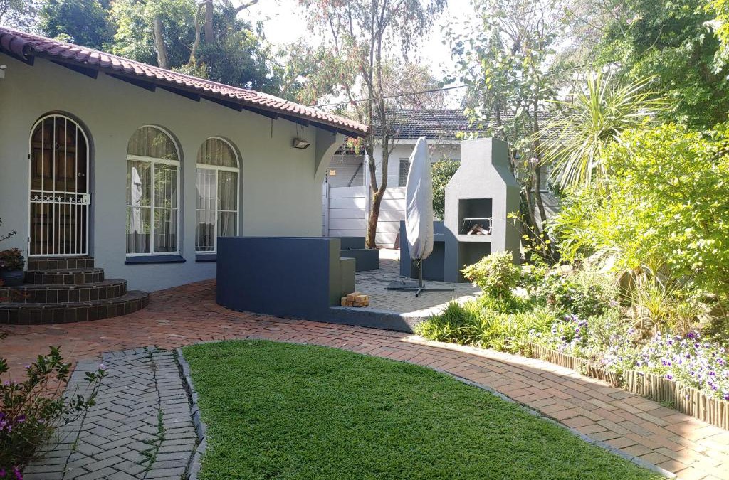 Randpark Ridge House | Elderie BnB