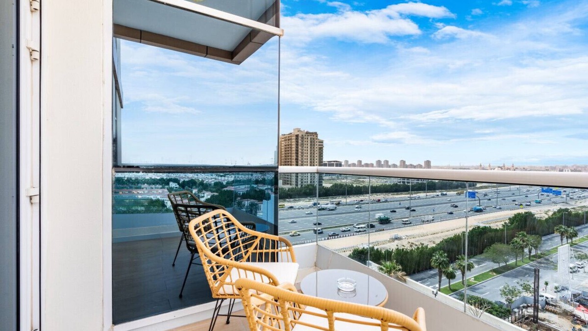 Jumeirah Village Triangle Apartment | Elegant Studio in JVT w/ Minimalist Interior