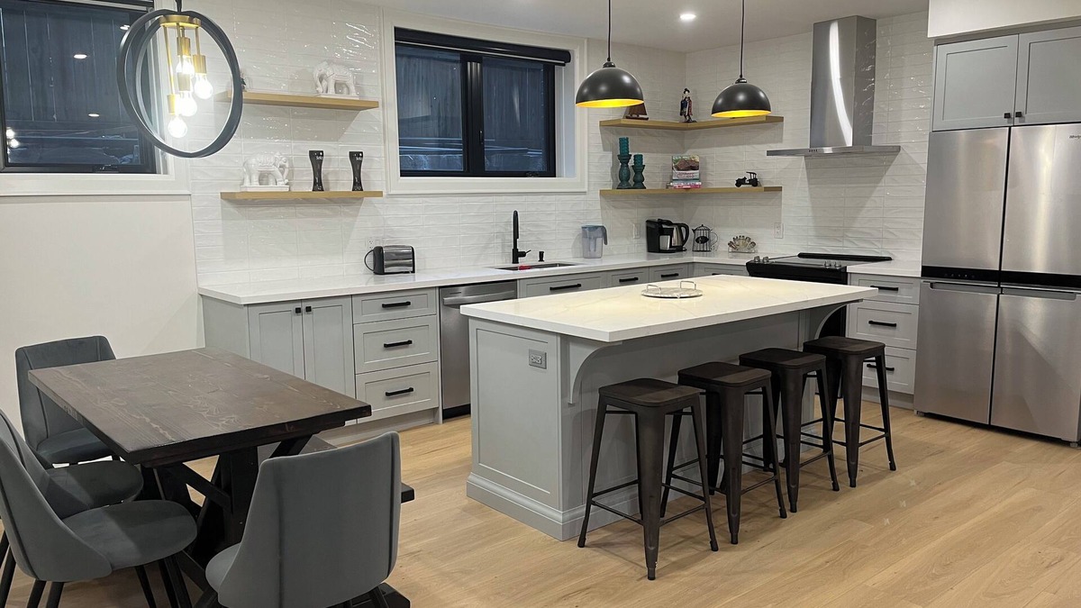 Pickering Apartment | Elegance and Comfort in Pickering
