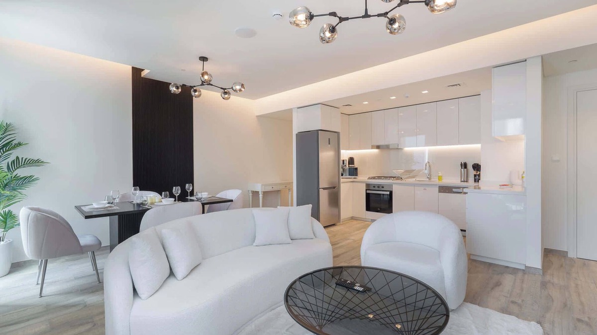 Downtown Dubai Apartment | Elegant 1-Bedroom Apartment for 2, Near to Burj Khalifa