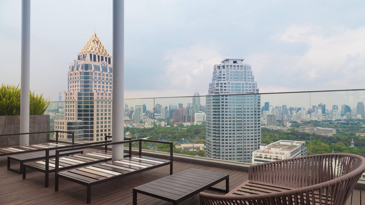 Embassy District Condo | Elegant 2 BDRM Condo in Heart of Bangkok near Silom & Lumpini Park