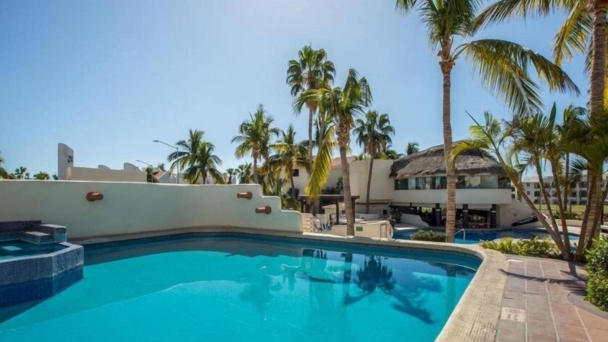 Campo de Golf Fonatur Hotel | Elegant 2BR Condo for Friends