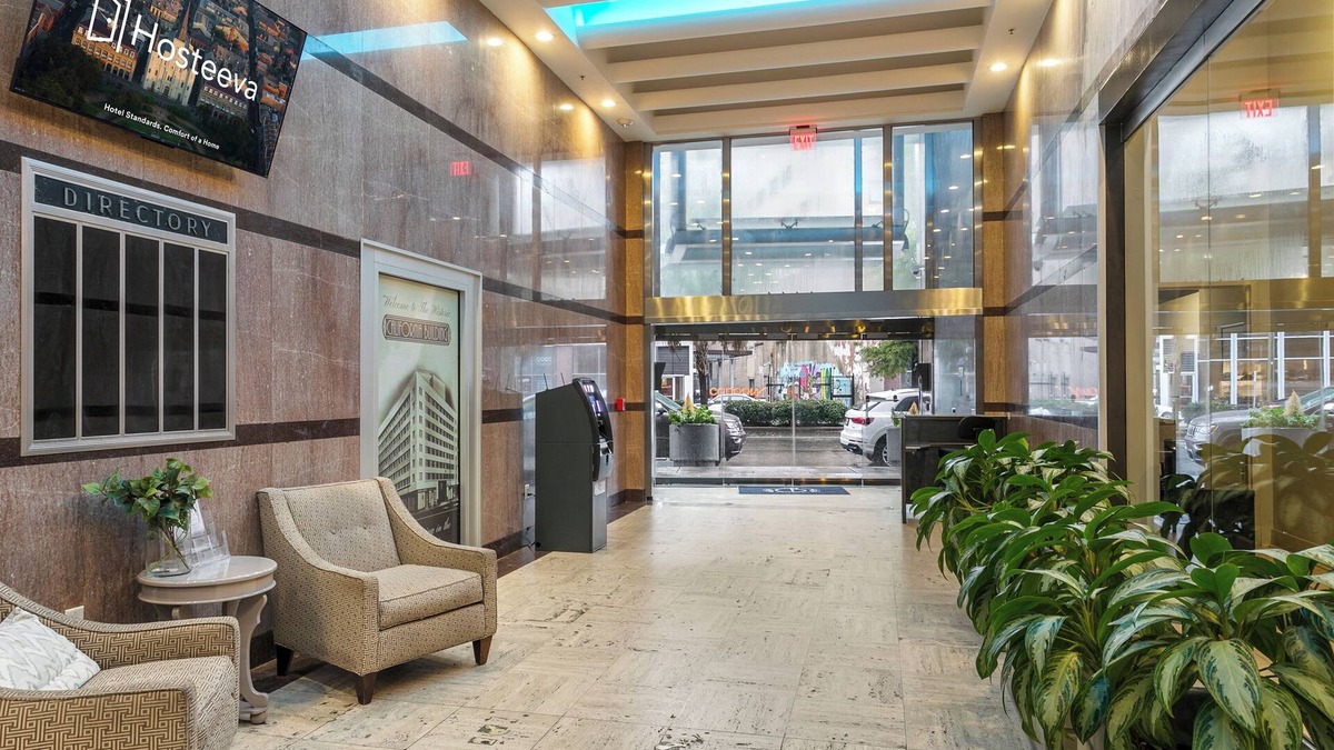 Central Business District Apartment | Elegant 2BR condo Walk to French Quarter