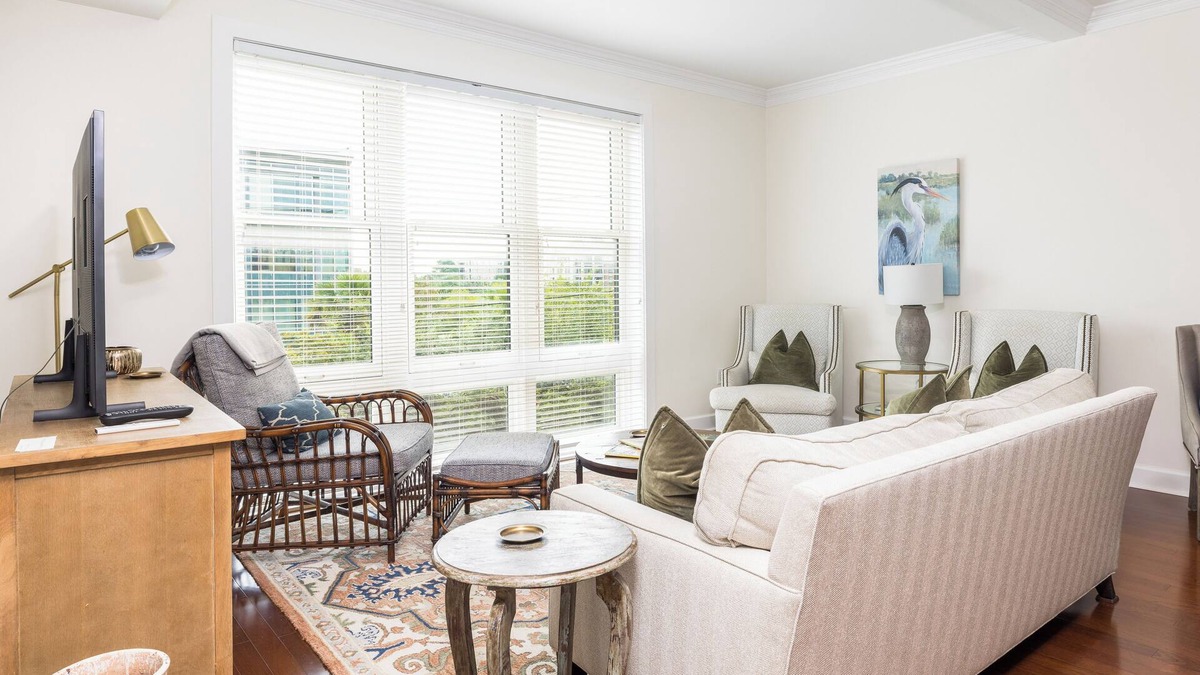 Ansonborough Condo | Elegant 3-Bedroom Condo in Historic Charleston – Steps from the Action