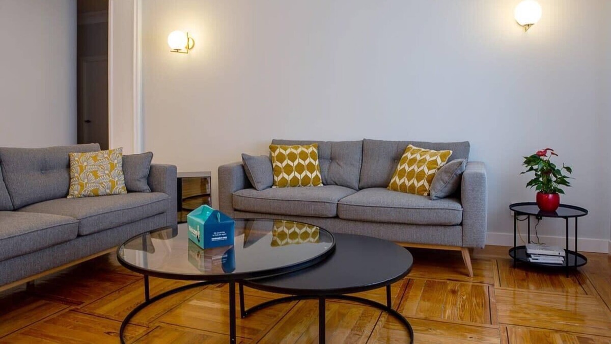 Jeronimos Apartment | Elegant 3 Bedroom in El Retiro