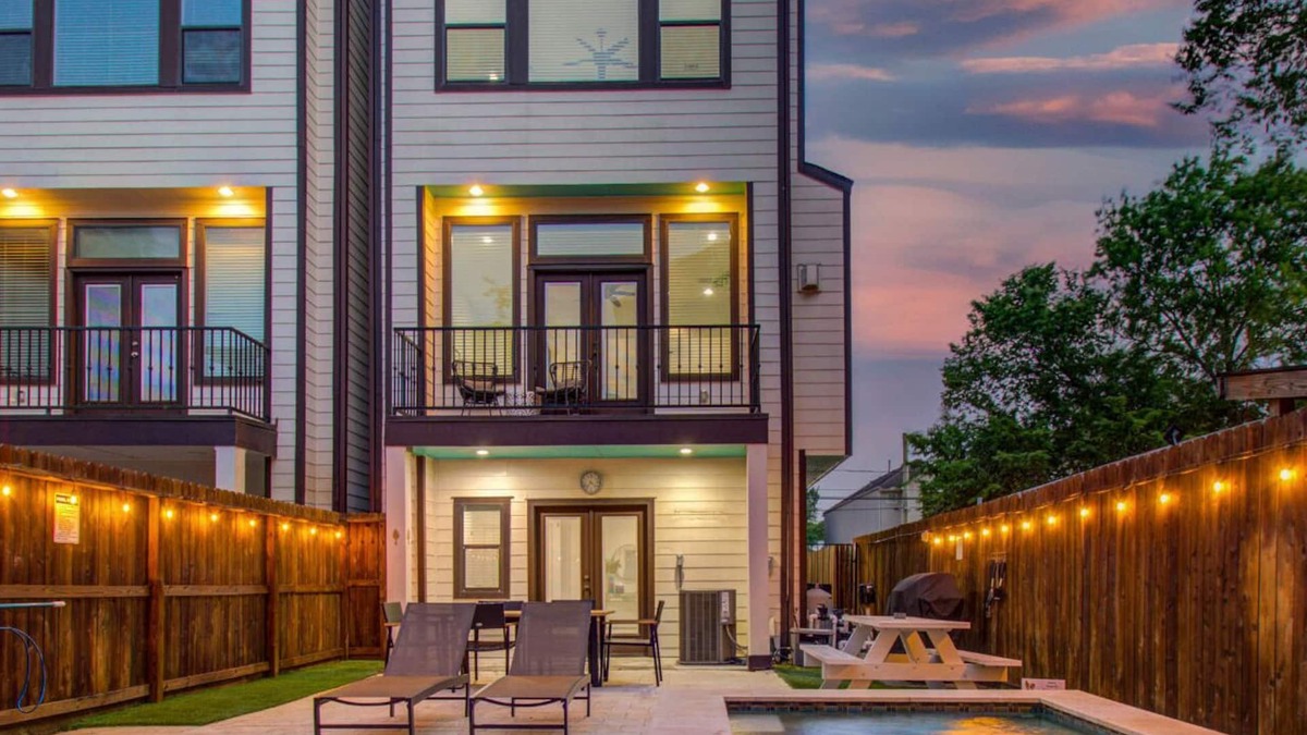 Washington Ave./ Memorial Park House | Elegant 3BR 3.5Bath Home with Private Pool