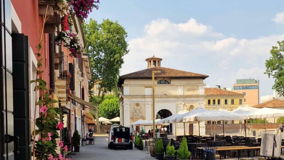 Padova Apartment | Elegant accommodation in historic house-Borgo Portello