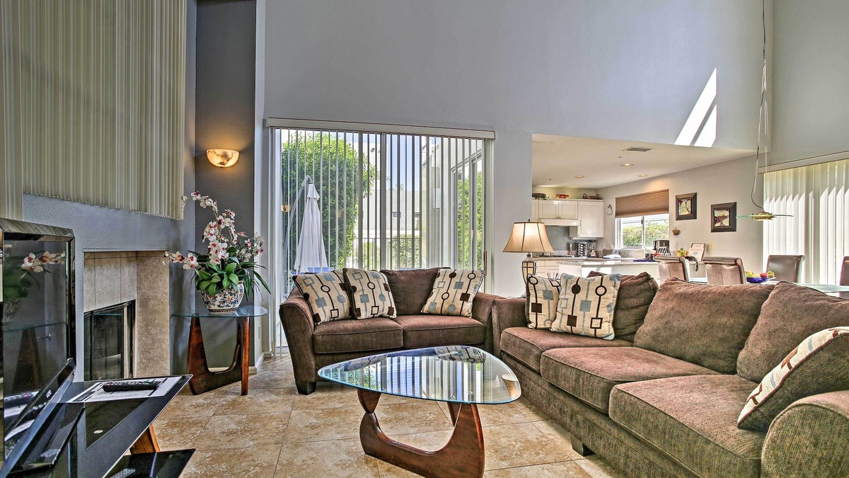 Cathedral City Resort | Elegant and spacious two-story suite near Palm Springs