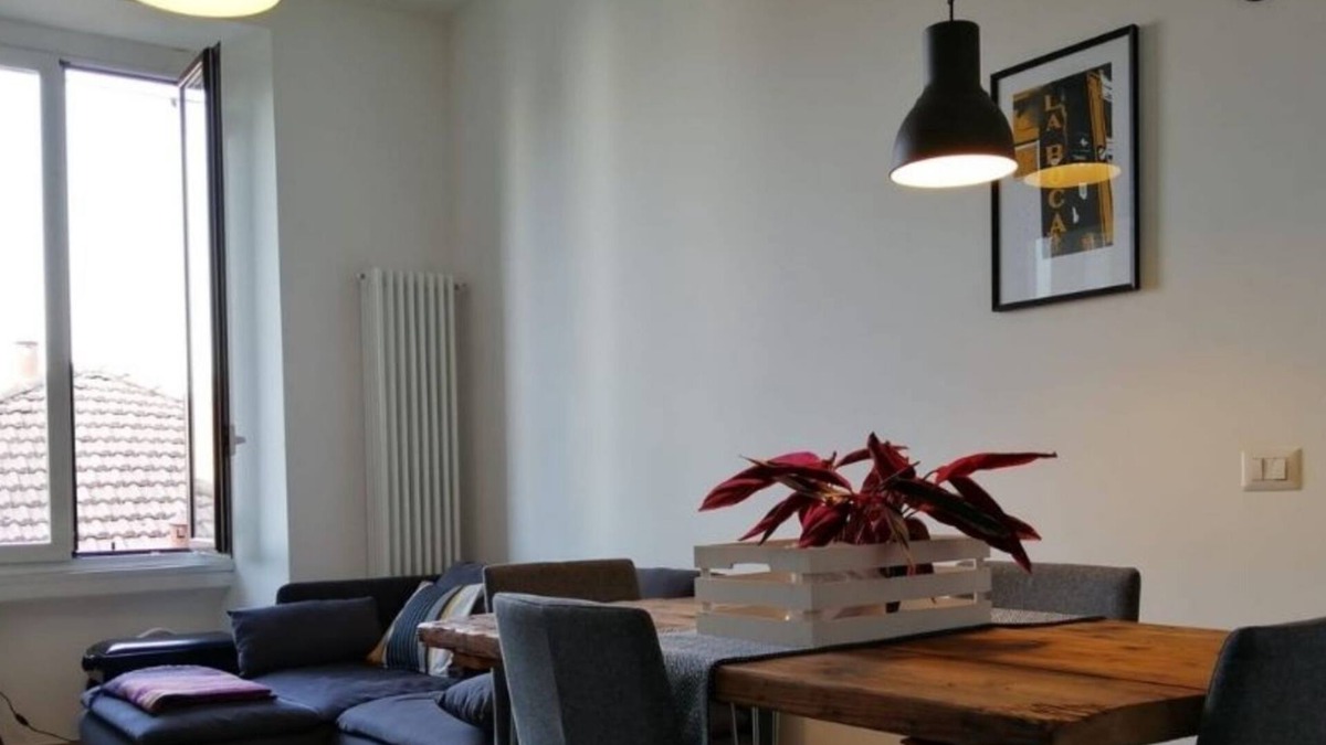Stadera Apartment | Elegant and spacious two-room apartment.