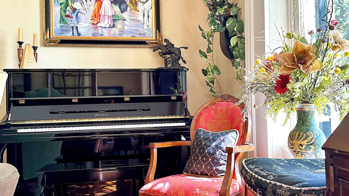 Lancaster Other | Elegant and unique Farmhouse full of southern charm!