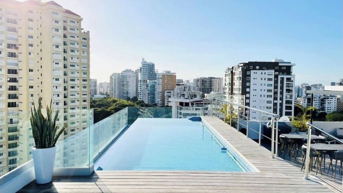 Downtown Santo Domingo Apartment | Elegant apartment with pool and gym