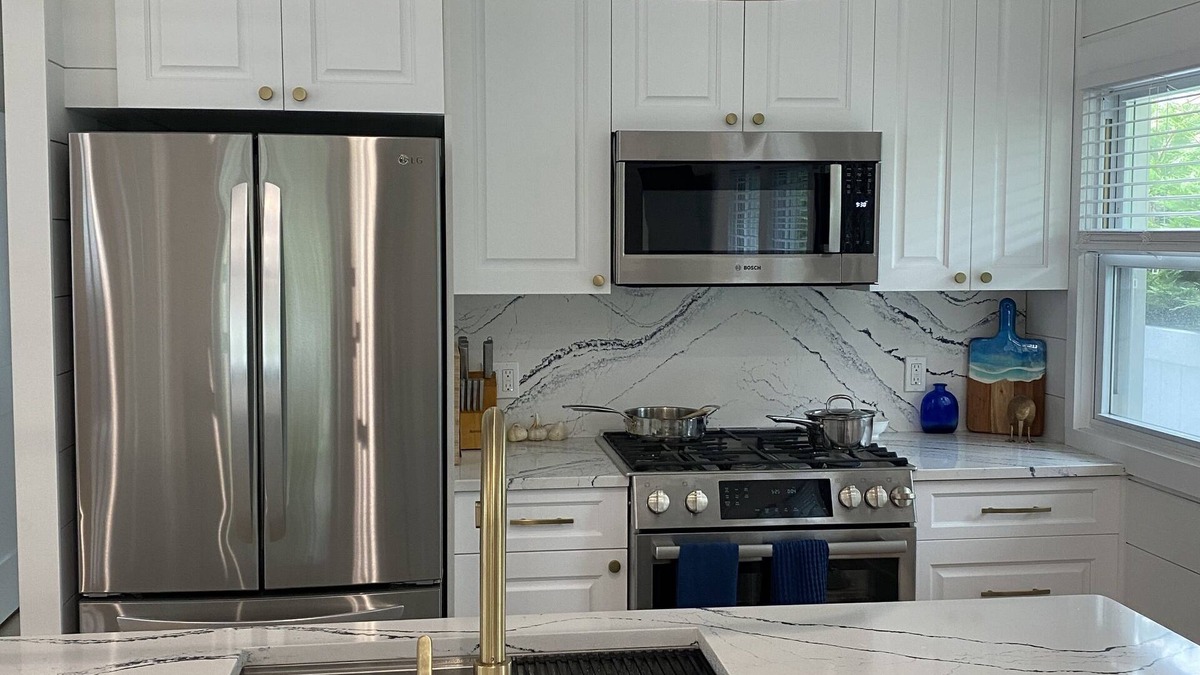 Point Lookout House | Elegant Beach House, 2 Blocks from Beach, 45 Minutes from NYC