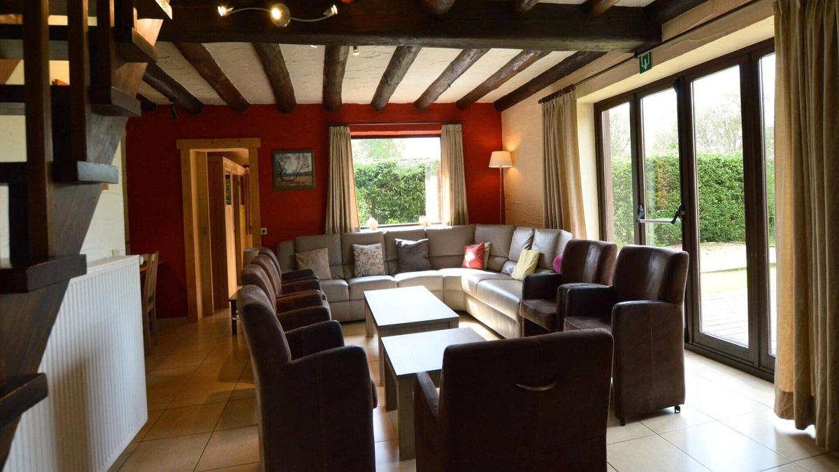 Chodes House | Elegant Bevercé Escape
