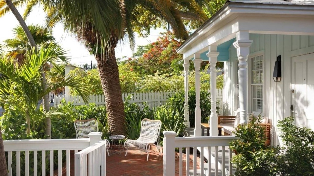 Old Town Hotel | Elegant Boutique Room w/Private Patio & Garden - Duval Street steps away