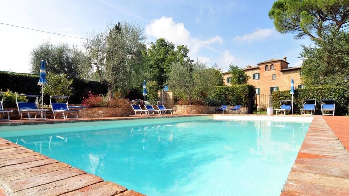Foiano della Chiana Other | Elegant Castle Stay with Pool