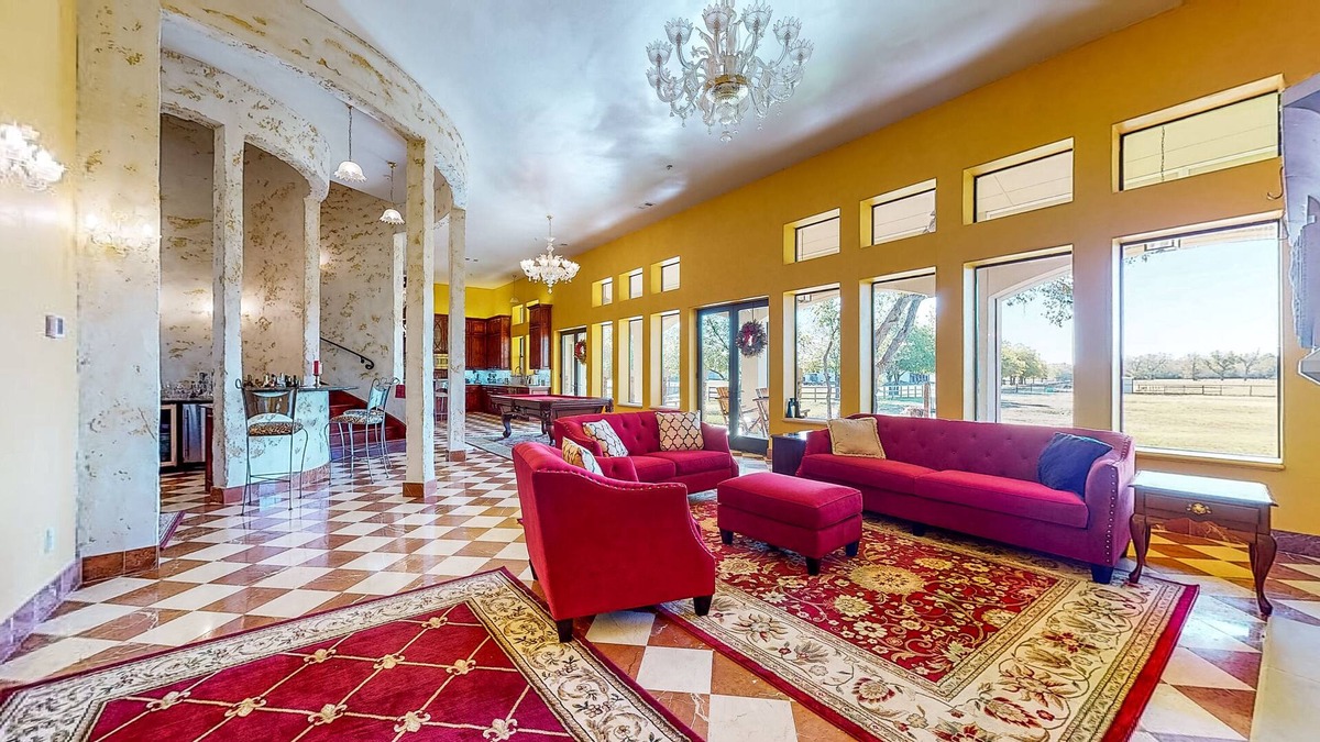 Era House | Elegant Castle on Ranch with Rooftop Deck, Dance Studio - Dog-Friendly