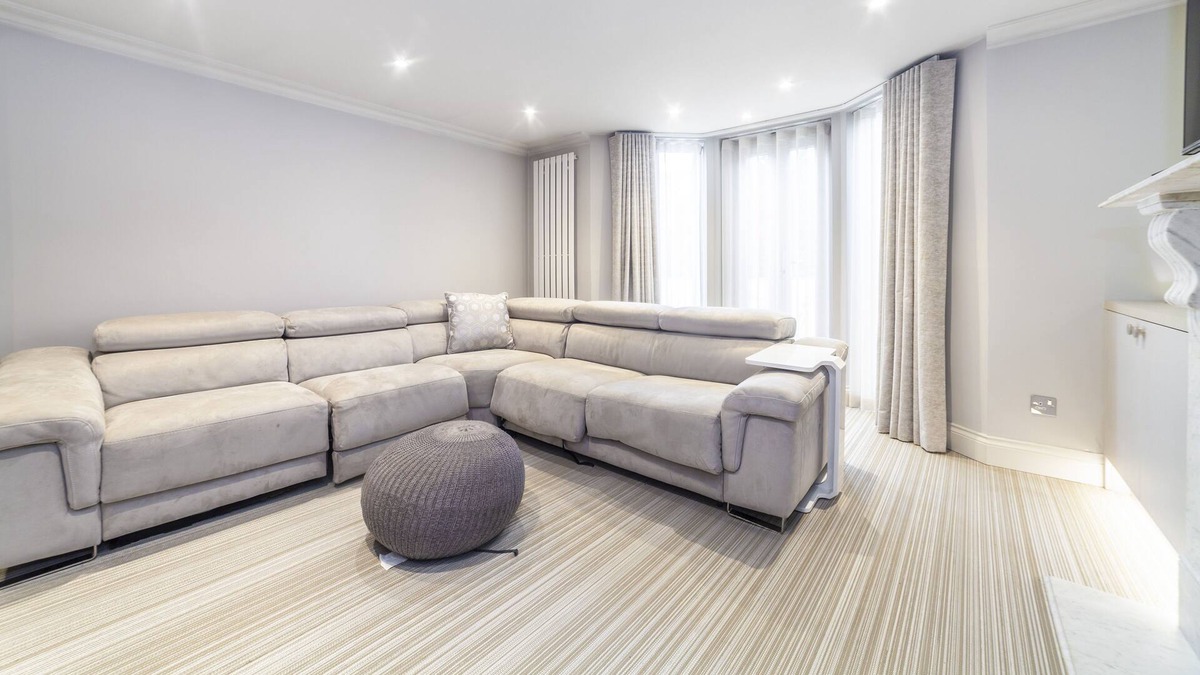 Battersea House | Elegant Central 4 Storey 5 BDR flat