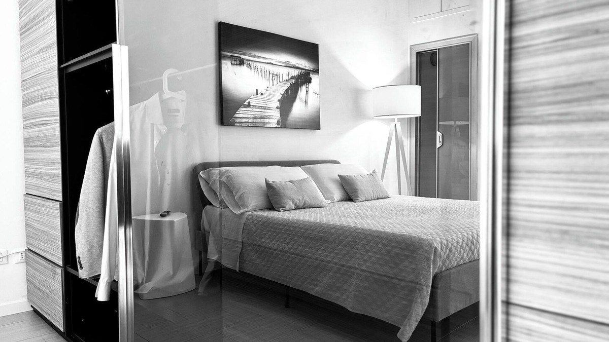 Ruggero Settimo Apartment | Elegant comfortable holiday apartment in the city center