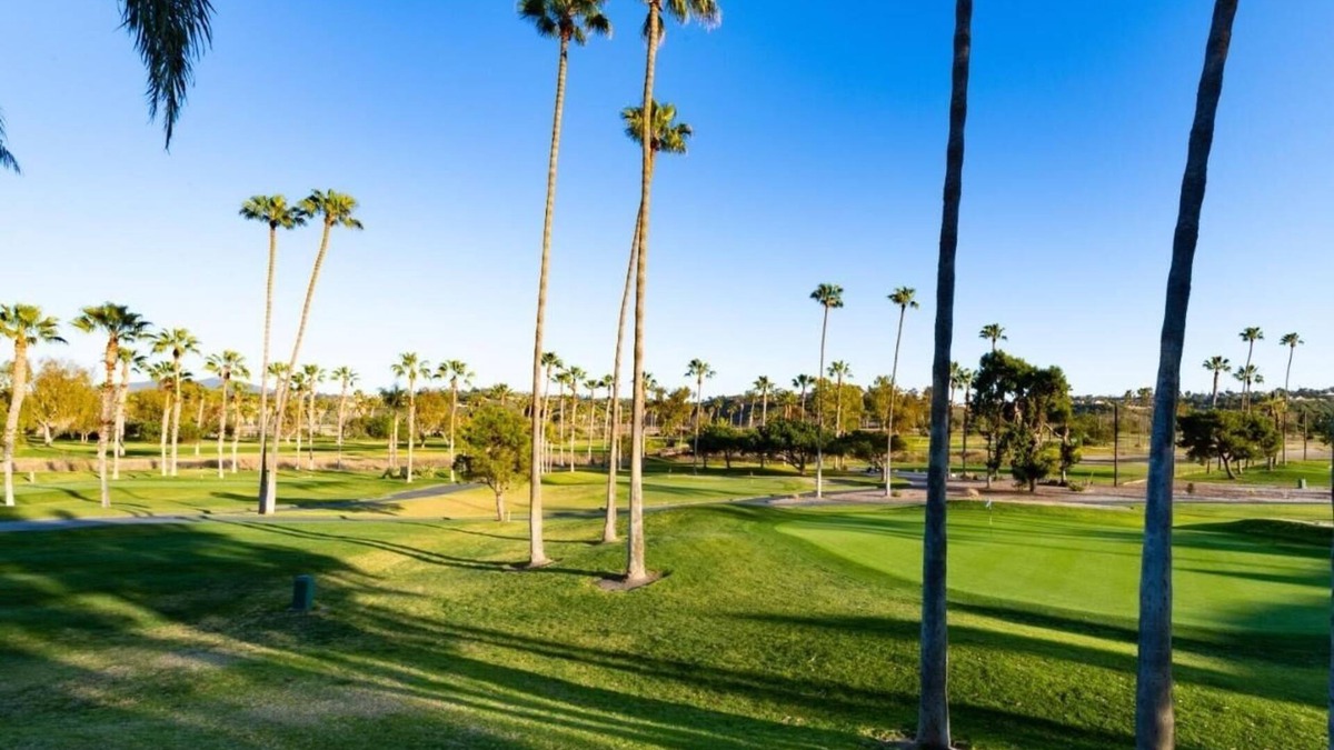 Rancho Santa Fe Hotel | Elegant Escape | Golf Views, Spa, Pool & Sun-Kissed San Diego Beaches